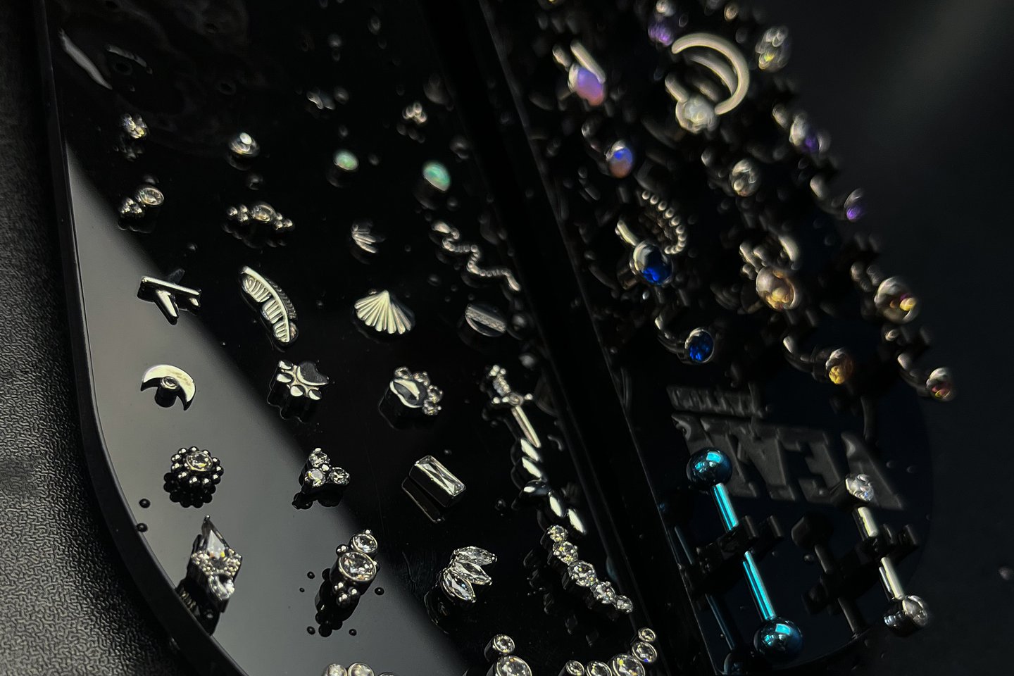 Titanové šperky pro piercing