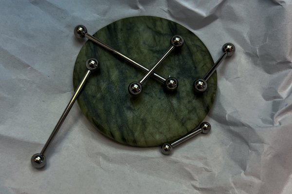 Titanové šperky pro piercing