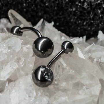 Eloxování šperků na piercing